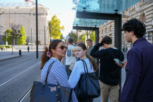 Olivia, Suzi, Süleyman